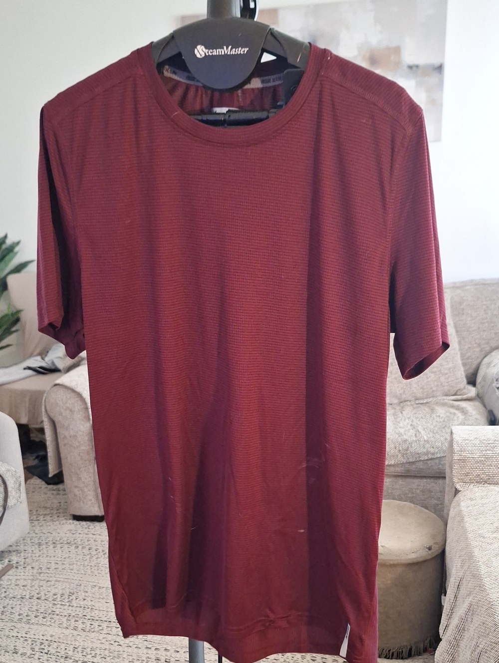 RBX Men's Short Sleeve Crew Tee in Burgundy
